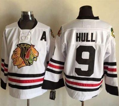 Chicago Blackhawks #9 Bobby Hull White CCM Throwback Stitched NHL Jersey