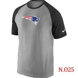Mens New England Patriots Ash Tri Big Play Raglan T-Shirt Grey- Black