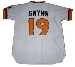 Cheap San Diego Padres 19 GWYNN White Color 1984 throwback jerseys For Sale