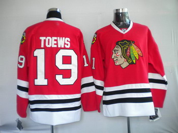 Chicago Blackhawks 19 Janathan Toews red
